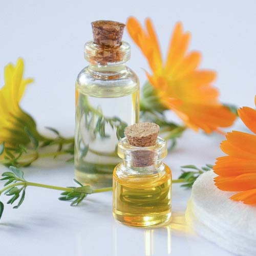 aromathérapie pot de crème composés aromatiques extraits de plantespharmacie Chrétien